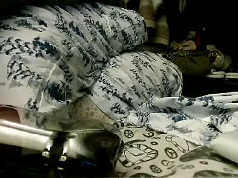 Snapshot of WHITEDAROSE chatting on February 4, 2025, 12:19 am WHITEDAROSE online show from February 4, 2025, 12:19 am