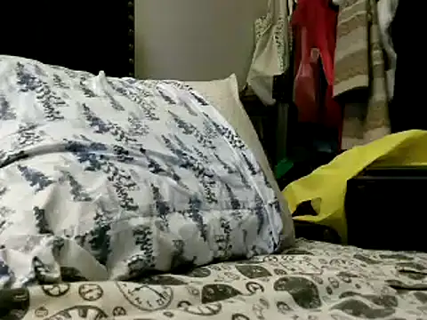 Snapshot of WHITEDAROSE chatting on February 24, 2025, 5:54 am WHITEDAROSE online show from February 24, 2025, 5:54 am