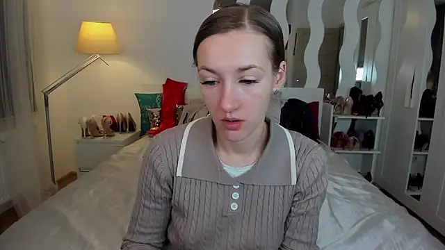 Snapshot of KateRedgar chatting on March 21, 2025, 4:29 pm KateRedgar online show from March 21, 2025, 4:29 pm