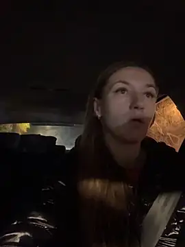 KateRedgar online show from November 10, 2025, 4:17 pm