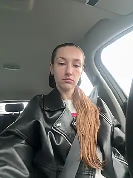KateRedgar online show from June 17, 2026, 2:29 pm