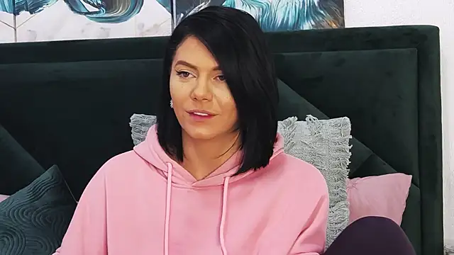 tanyagrey online show from December 9, 2024, 7:50 am