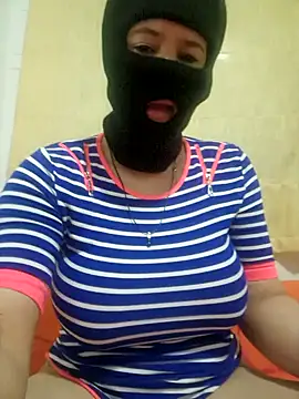 lamorbosa37 online show from January 19, 2025, 10:28 pm