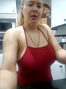 lamorbosa37 online show from January 28, 2025, 5:56 pm