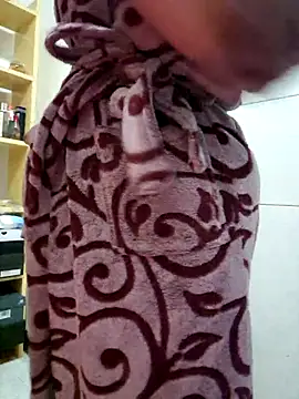 Snapshot of lamorbosa37 chatting on March 5, 2026, 12:01 pm lamorbosa37 online show from March 5, 2026, 12:01 pm