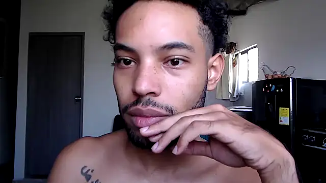 Snapshot of colinbrown chatting on May 12, 2026, 2:36 pm colinbrown online show from May 12, 2026, 2:36 pm