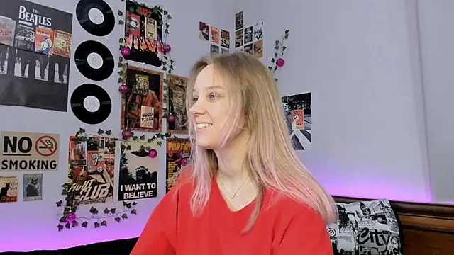 AliciaParkerf online show from January 8, 2025, 9:01 pm