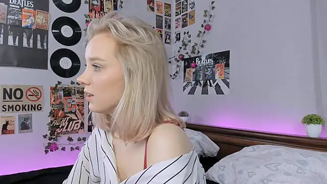 AliciaParkerf online show from January 17, 2025, 11:51 pm