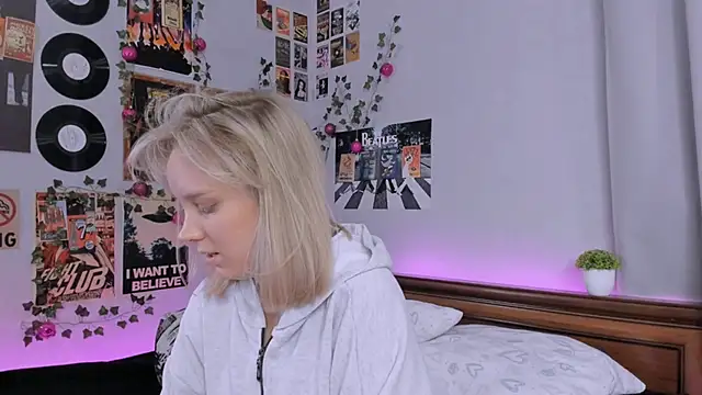 AliciaParkerf online show from January 18, 2025, 8:40 pm