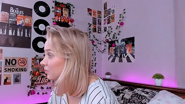 AliciaParkerf online show from January 20, 2025, 11:43 pm