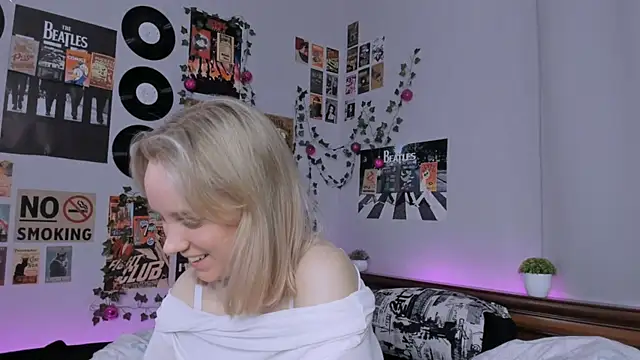 AliciaParkerf online show from January 25, 2025, 8:42 pm