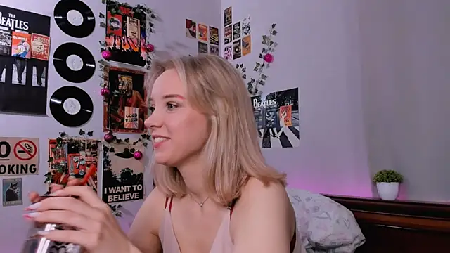 AliciaParkerf online show from February 1, 2025, 11:48 pm