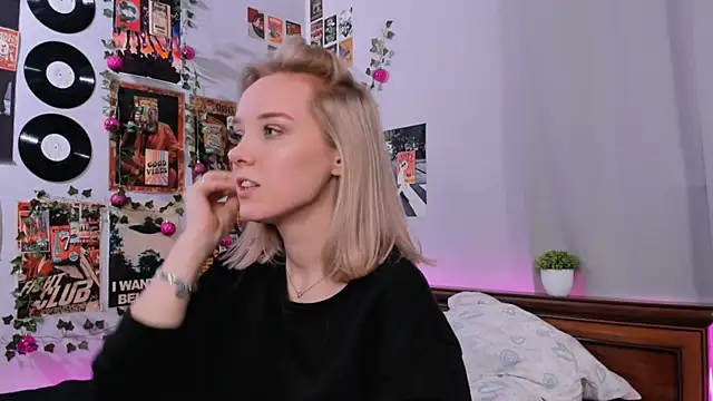 AliciaParkerf online show from February 2, 2025, 2:48 am