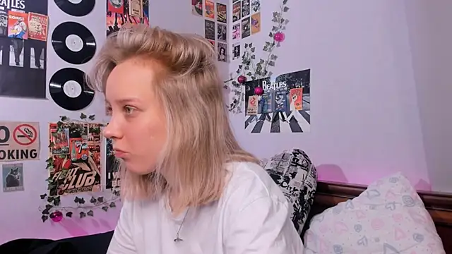 AliciaParkerf online show from February 7, 2025, 8:42 pm