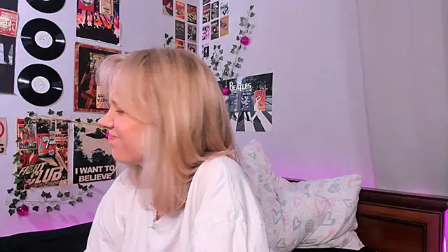 AliciaParkerf online show from February 8, 2025, 8:42 pm