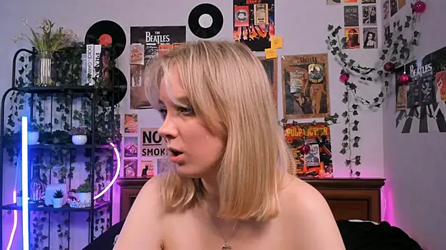 AliciaParkerf online show from March 13, 2025, 11:27 pm