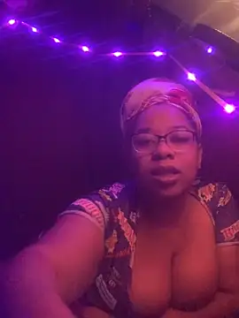 bustypothead online show from December 17, 2024, 4:01 am