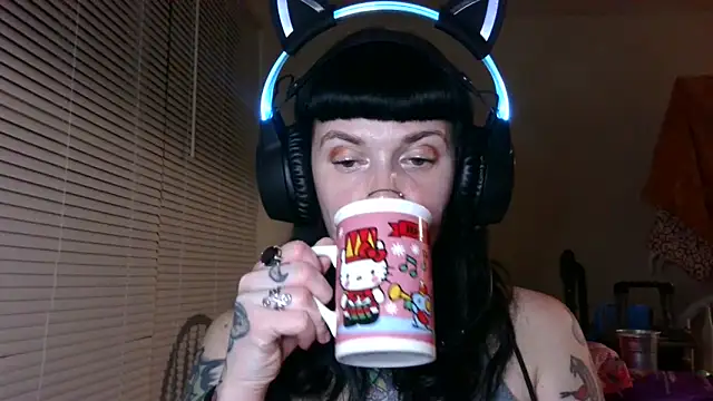 Marcelinegoddess online show from March 5, 2025, 4:13 am