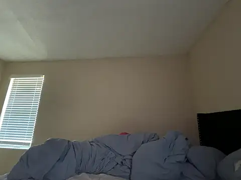 Badgirlbrittt online show from February 28, 2025, 9:33 pm