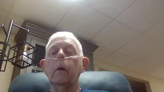 Snapshot of bootlegmanz chatting on September 12, 2025, 9:48 pm bootlegmanz online show from September 12, 2025, 9:48 pm