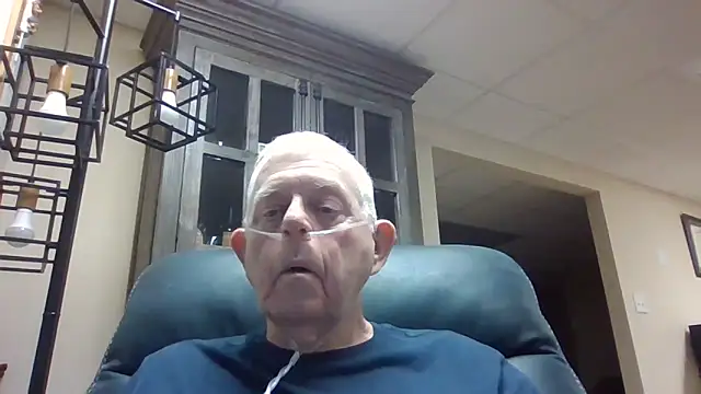 Snapshot of bootlegmanz chatting on October 2, 2025, 2:02 pm bootlegmanz online show from October 2, 2025, 2:02 pm