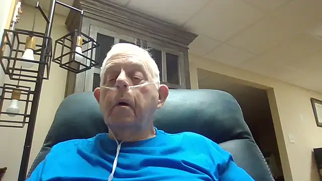 Snapshot of bootlegmanz chatting on October 6, 2025, 1:19 pm bootlegmanz online show from October 6, 2025, 1:19 pm