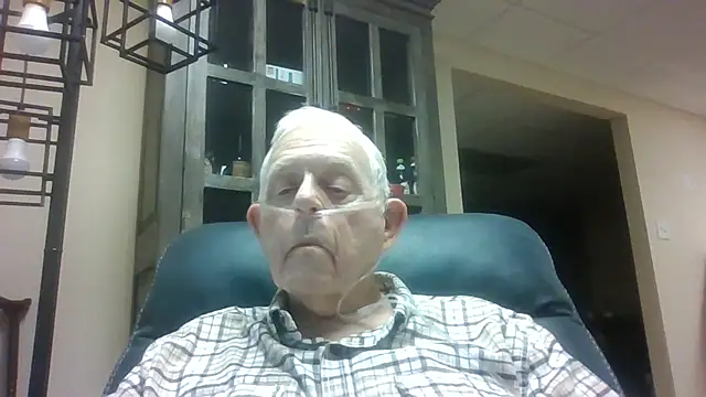 Snapshot of bootlegmanz chatting on October 22, 2025, 7:13 pm bootlegmanz online show from October 22, 2025, 7:13 pm