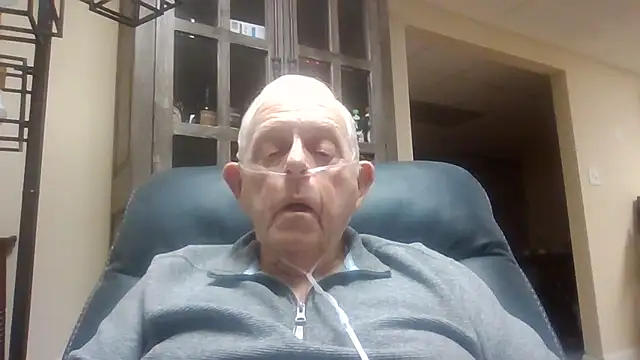 Snapshot of bootlegmanz chatting on October 28, 2025, 3:14 pm bootlegmanz online show from October 28, 2025, 3:14 pm