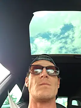 Snapshot of TheSouthernKing chatting on January 11, 2026, 9:03 am TheSouthernKing online show from January 11, 2026, 9:03 am