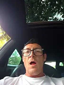 Snapshot of TheSouthernKing chatting on January 13, 2026, 9:47 am TheSouthernKing online show from January 13, 2026, 9:47 am