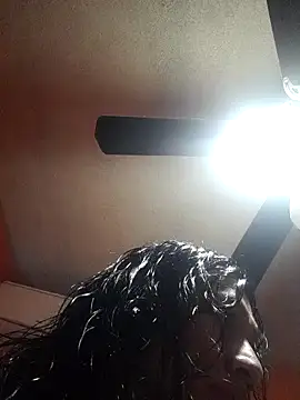 Snapshot of miicheele32 chatting on January 1, 2025, 9:09 pm miicheele32 online show from January 1, 2025, 9:09 pm