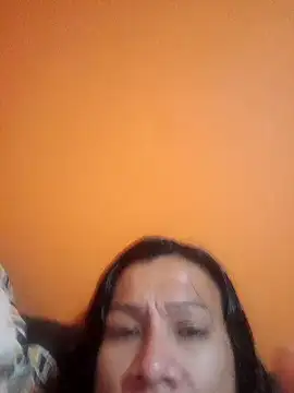 Snapshot of miicheele32 chatting on January 12, 2025, 8:25 pm miicheele32 online show from January 12, 2025, 8:25 pm