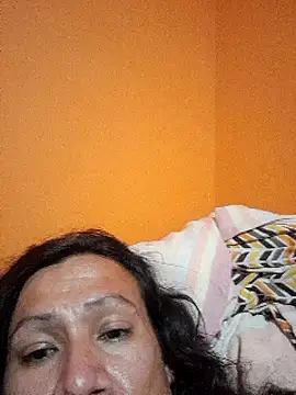 Snapshot of miicheele32 chatting on March 11, 2025, 6:53 am miicheele32 online show from March 11, 2025, 6:53 am