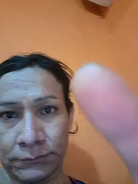 Snapshot of miicheele32 chatting on September 10, 2025, 11:05 pm miicheele32 online show from September 10, 2025, 11:05 pm