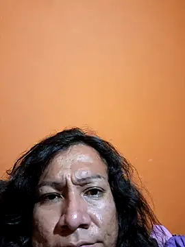 Snapshot of miicheele32 chatting on October 1, 2025, 7:14 am miicheele32 online show from October 1, 2025, 7:14 am