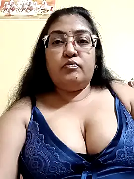 LAVERNIYA  online show from December 1, 2024, 7:14 pm