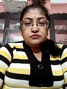 LAVERNIYA  online show from December 15, 2024, 1:32 pm