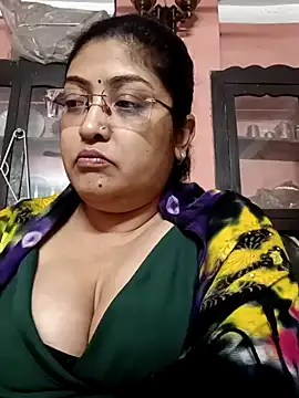 LAVERNIYA  online show from January 11, 2025, 7:05 pm
