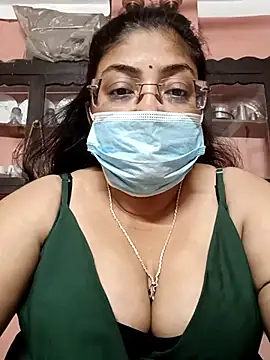LAVERNIYA  online show from February 28, 2025, 9:01 pm