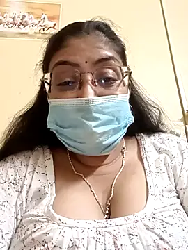 LAVERNIYA  online show from March 3, 2025, 12:27 pm