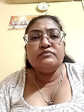 LAVERNIYA  online show from March 18, 2025, 12:58 pm