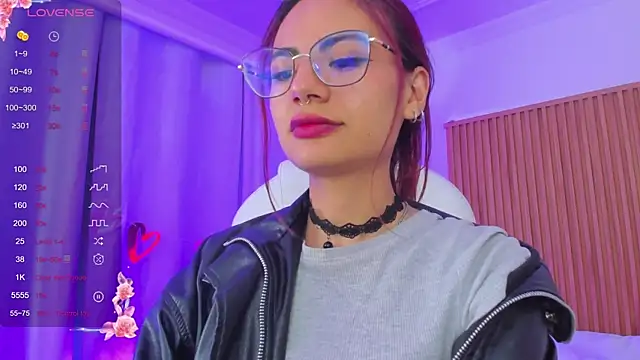 sophiecherry  online show from March 20, 2025, 4:40 am