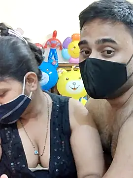 IND COUPLE1 online show from February 23, 2025, 4:46 pm