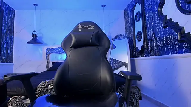 NAILAHARD online show from January 6, 2025, 4:02 pm