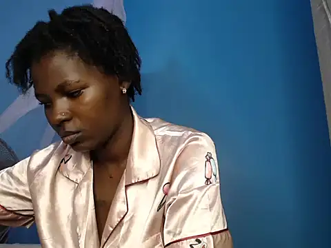 TrishaKalid online show from October 26, 2025, 7:25 am