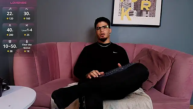 dante fox  online show from March 5, 2025, 1:42 am