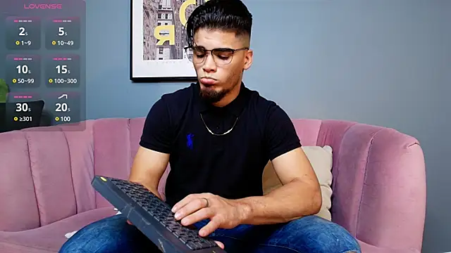 dante fox  online show from March 7, 2025, 10:54 pm