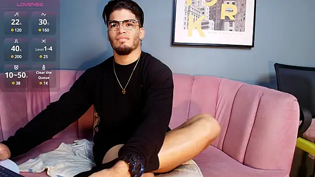 dante fox  online show from March 17, 2025, 10:06 pm