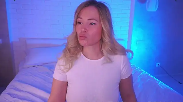 Snapshot of Charming_Daphny chatting on March 1, 2025, 6:35 am Charming Daphny online show from March 1, 2025, 6:35 am