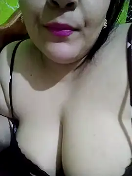 Snapshot of DALO3A85 chatting on January 7, 2025, 10:52 pm DALO3A85 online show from January 7, 2025, 10:52 pm